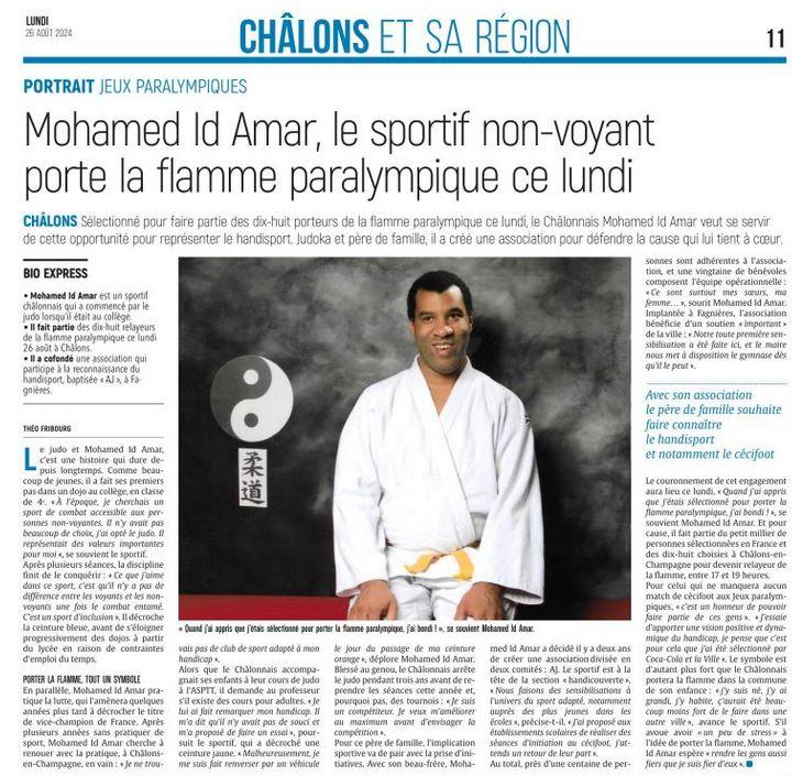 26 08 2024 mohamed id amar porte la flamme paralympique